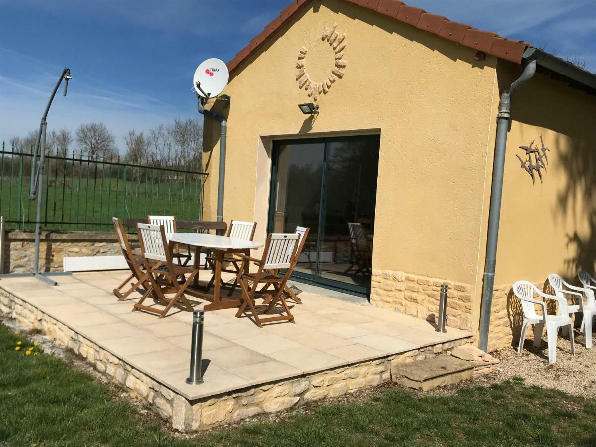 Domaine Borchamps. Villa Saint-Nizier-sous-Charlieu Luaran gambar