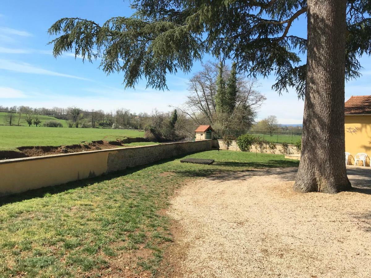 Domaine Borchamps. Villa Saint-Nizier-sous-Charlieu Luaran gambar
